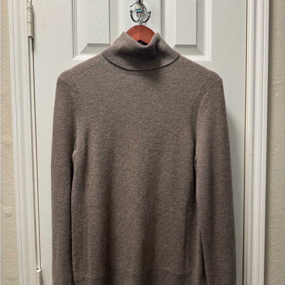 LIKE NEW - Saks Fifth Avenue Taupe Turtleneck Sweater-Size S-Cashmere